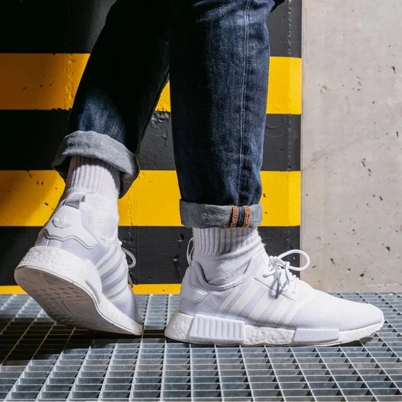 adidas NMD R1 Primeblue - Picture 2 of 9